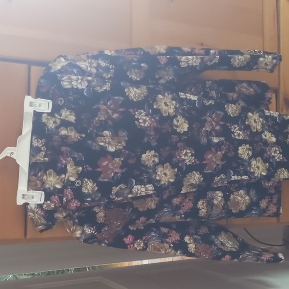 Gorgeous Unbranded Floral Suit, size aprx 40R, 32x32 - Picture 3 of 4